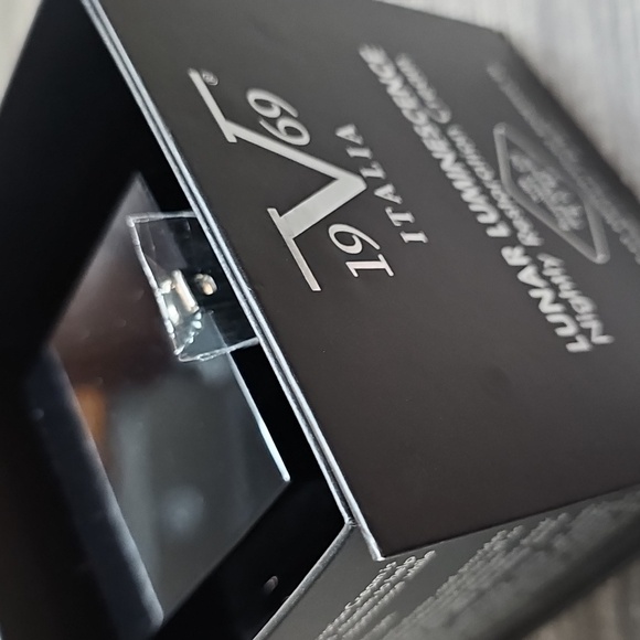 NIB - By VERSACE 19.69 ABBIGLIAMENTO SPORTIVO SRL-LUMINESCENCE CREAM - Picture 7 of 7